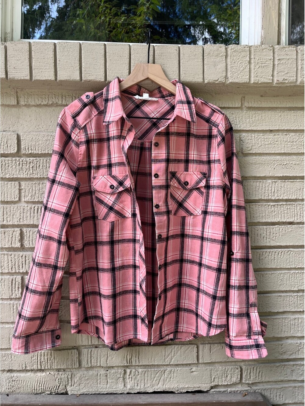 Love Tree Flannel Plaid L Large Button Up Shirt Cotton/Poly Blend